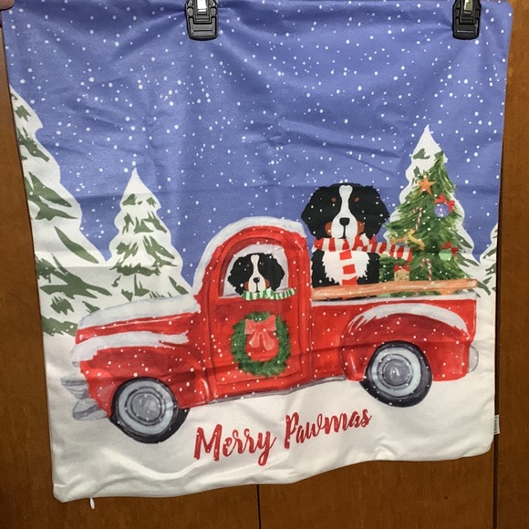 EMVENCY- Merry Pawmas - Pillowcase Cover with zipper - Picture 5 of 5